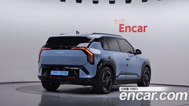 Kia EV3 — Фото автомобиля 2