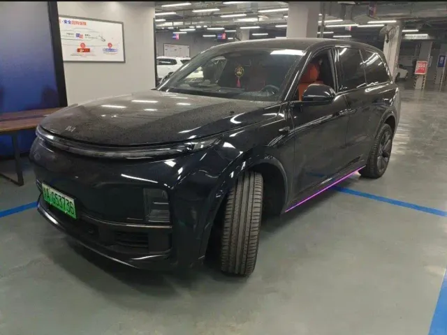Фотография автомобиля — Li Auto L9