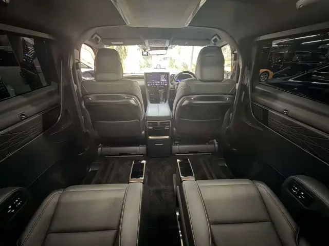 Toyota Alphard — Фото автомобиля 7