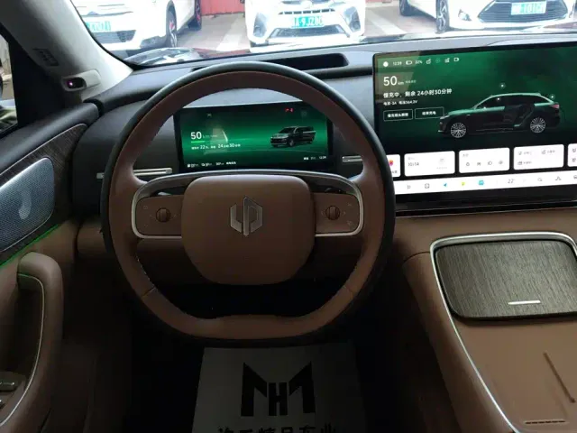 Leapmotor C11 — Фото автомобиля 15