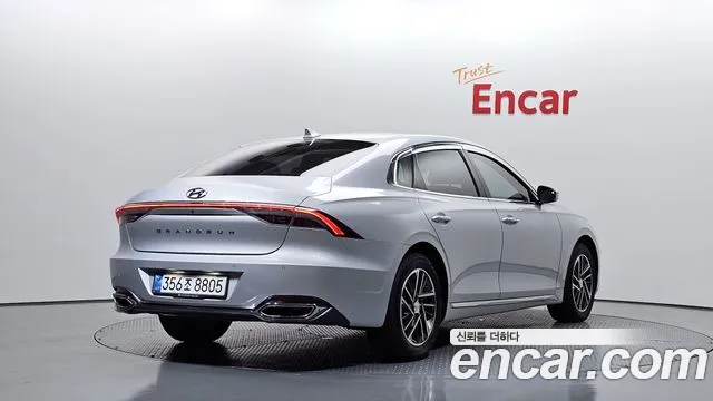 Hyundai Grandeur New — Фото автомобиля 2