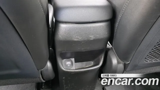 Hyundai Kona — Фото автомобиля 29
