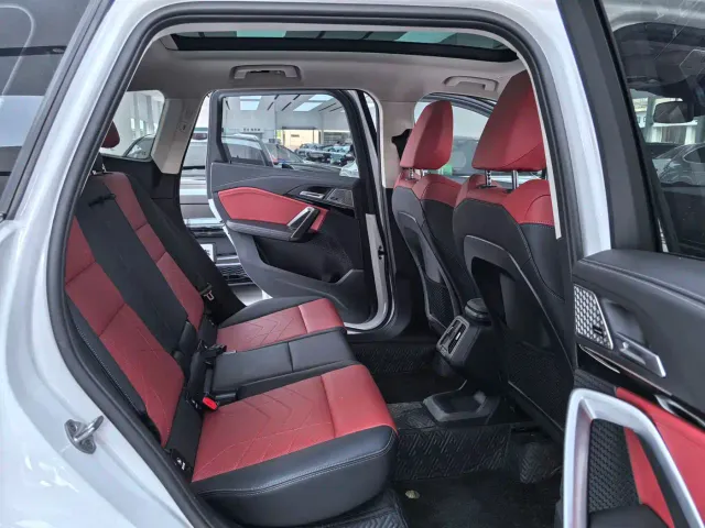 BMW X1 — Фото автомобиля 10