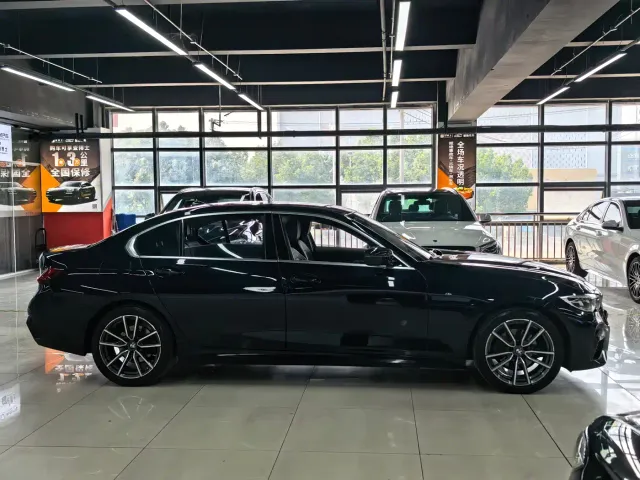 BMW 3 Series — Фото автомобиля 23