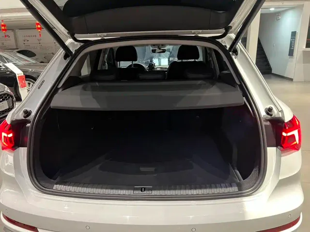 Audi Q3 — Фото автомобиля 20