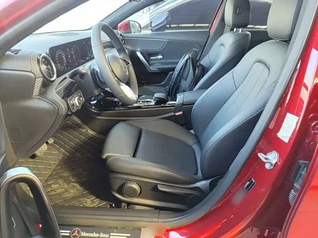 Mercedes-Benz A-Class — Фото автомобиля 14