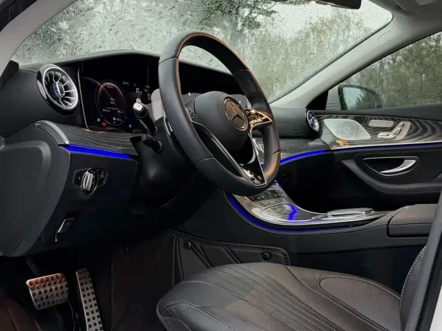 Mercedes-Benz CLS-Class — Фото автомобиля 8