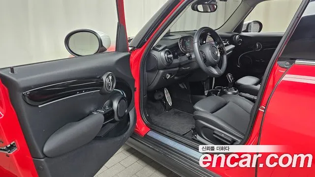 Mini Cooper Cooper 5 дверей Classic — Фото автомобиля 10