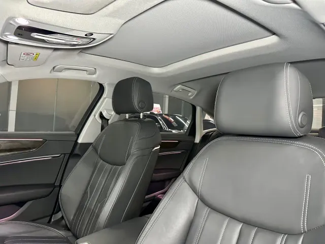 Audi Audi A6L 2023 40 TFSI Luxury Elegance — Фото автомобиля 8