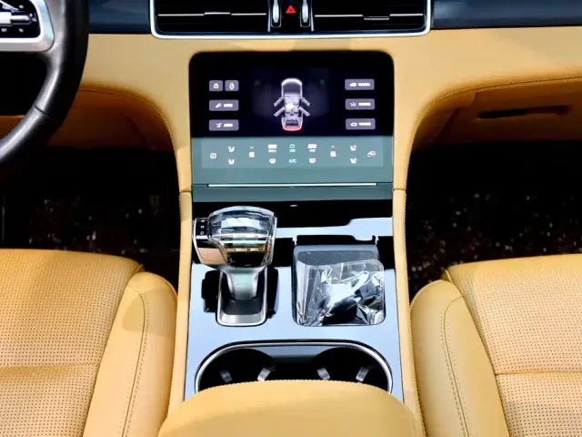 Li Auto ONE — Фото автомобиля 14