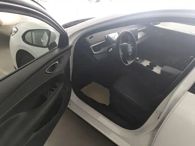 BYD Seal 05 DM-i — Фото автомобиля 15