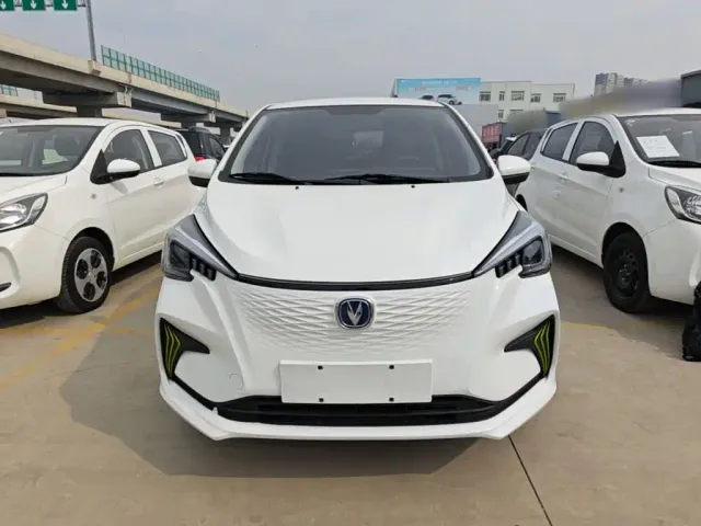Changan Benben E-Star — Фото автомобиля 2