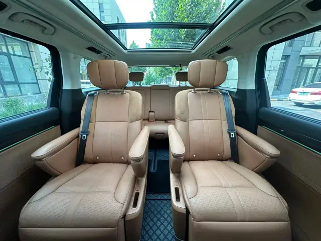 Maxus Dajia 9 — Фото автомобиля 16