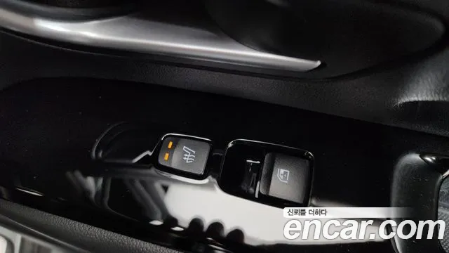 Hyundai Tucson Tucson (NX4) Дизель 2.0 2WD — Фото автомобиля 26