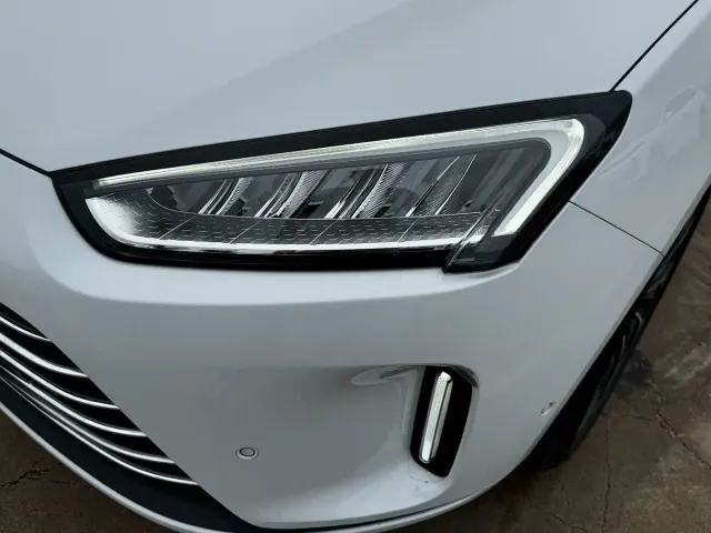 Aito M5 — Фото автомобиля 12