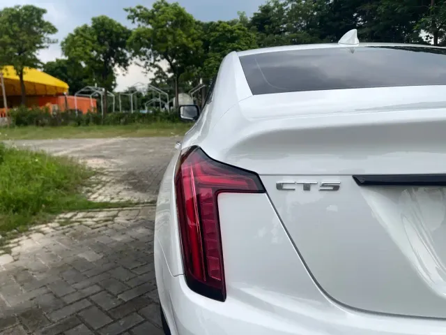 Cadillac CT5 — Фото автомобиля 24