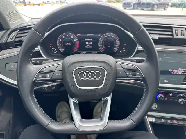 Audi Q3 — Фото автомобиля 15