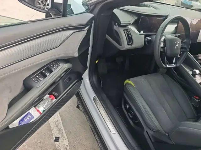 BYD Song L EV — Фото автомобиля 15