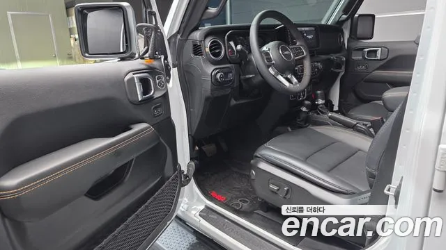 Jeep Wrangler JL — Фото автомобиля 15