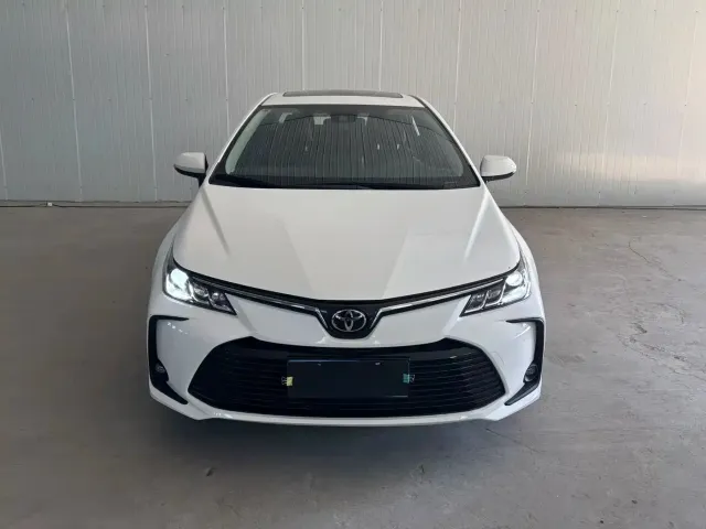 Toyota Corolla — Фото автомобиля 3