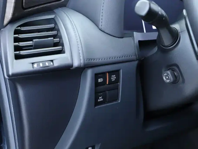 Toyota Alphard — Фото автомобиля 21