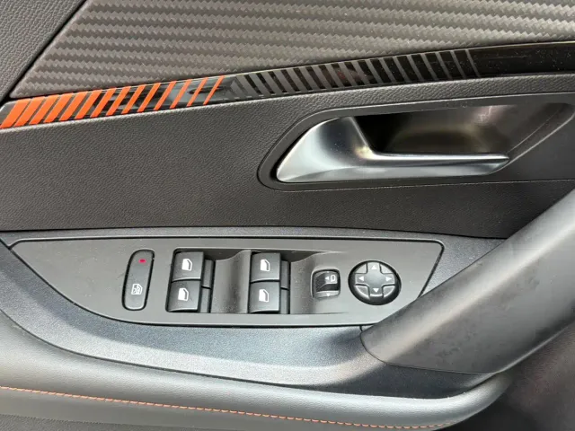 Peugeot 2008 — Фото автомобиля 17