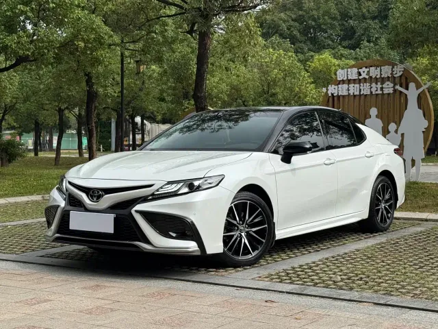 Фотография автомобиля — Toyota Camry