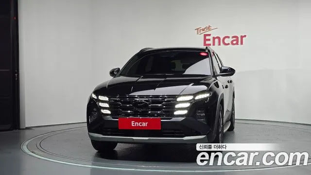 Hyundai Tucson Новый Tucson (NX4) Бензин 1.6 Turbo 4WD — Фото автомобиля 3