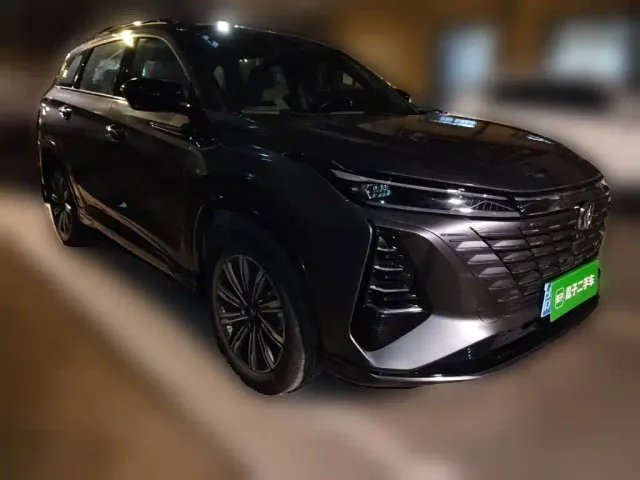 Changan CS75 Plus — Фото автомобиля 4