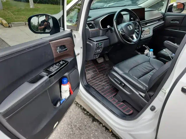 Honda Odyssey — Фото автомобиля 9