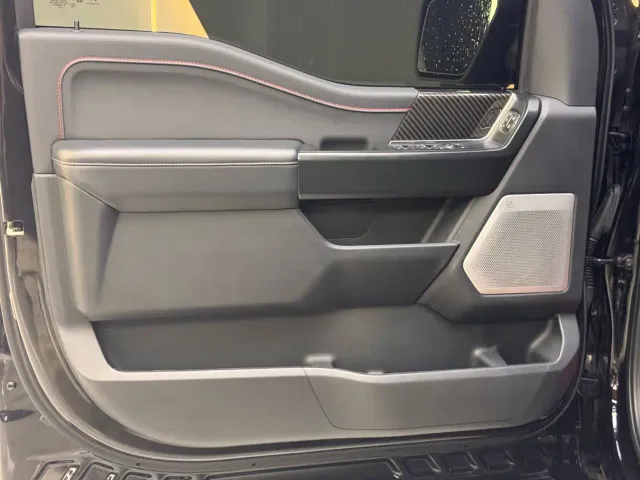 Ford F-150 Raptor — Фото автомобиля 13