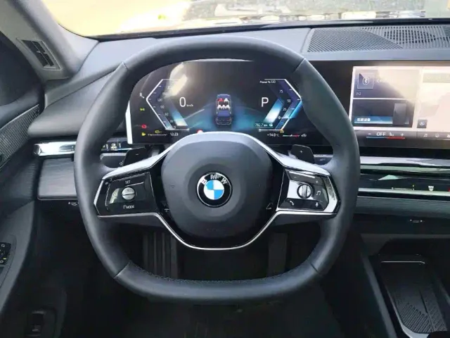 BMW 5 Series — Фото автомобиля 8