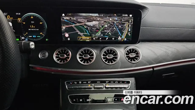 Mercedes-Benz CLS-Class — Фото автомобиля 14