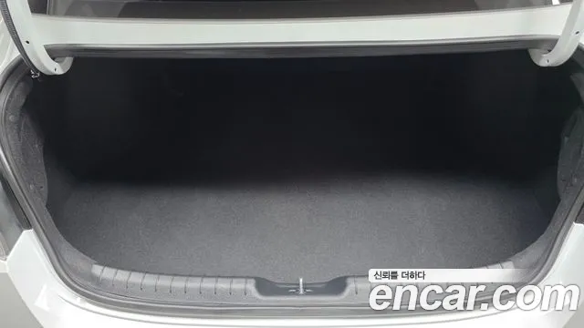 Hyundai Avante CN7 — Фото автомобиля 20
