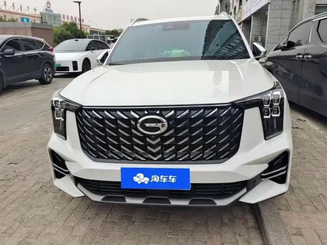 GAC Trumpchi GS8 — Фото автомобиля 2