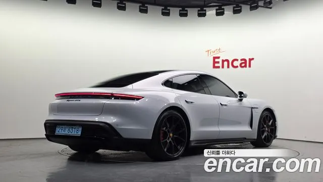 Porsche Taycan Taycan Khan — Фото автомобиля 2