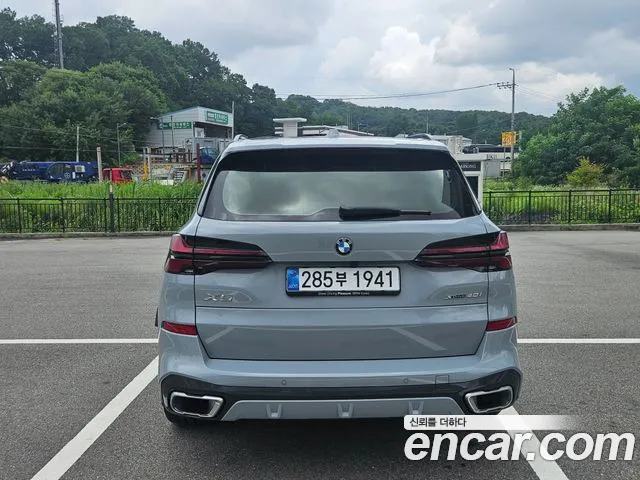 BMW X5 xDrive 40i M Sport — Фото автомобиля 5