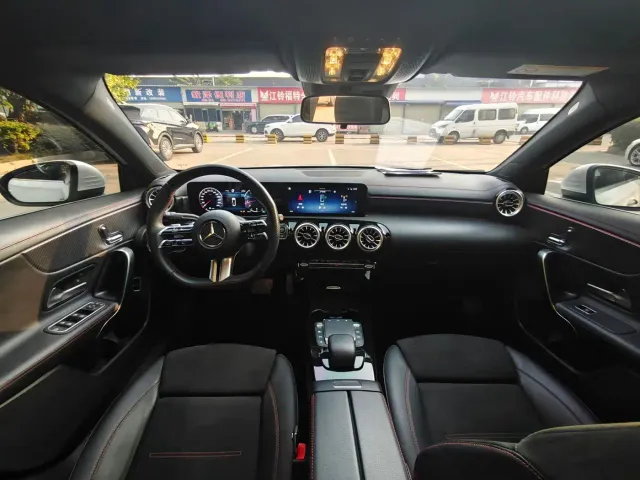 Mercedes-Benz A-Class — Фото автомобиля 5