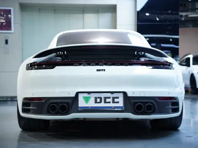 Porsche 911 — Фото автомобиля 8