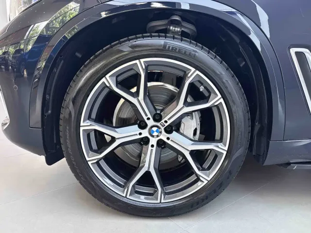 BMW X5 — Фото автомобиля 19
