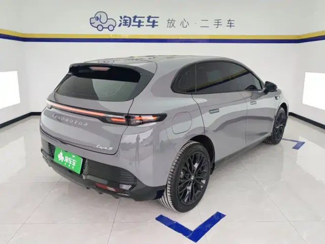 Leapmotor Lafa 5 — Фото автомобиля 3