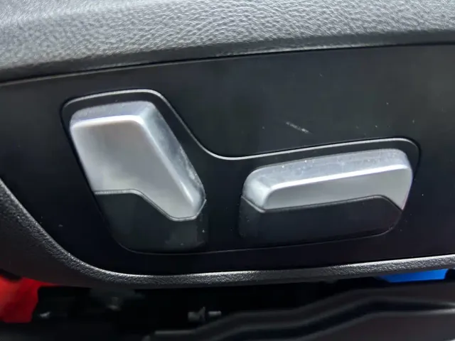 BMW 3 Series — Фото автомобиля 9