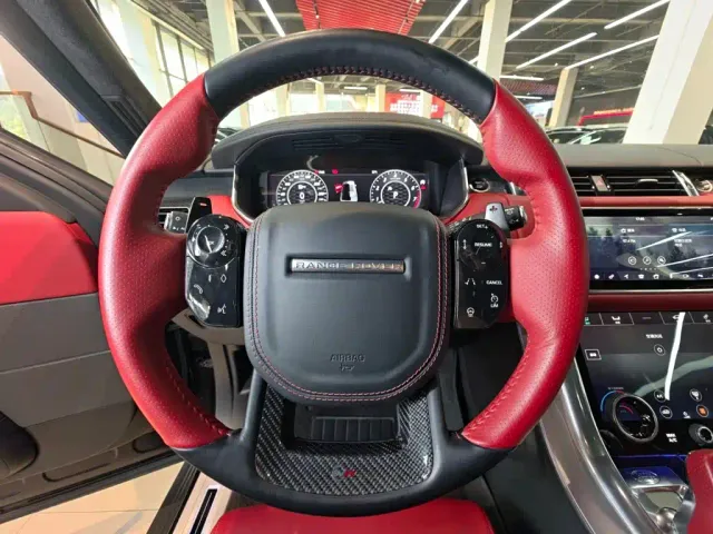 Land Rover Range Rover Sport — Фото автомобиля 15