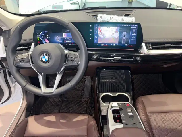 BMW X1 — Фото автомобиля 14