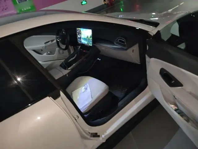 Arcfox Alpha S5 — Фото автомобиля 19