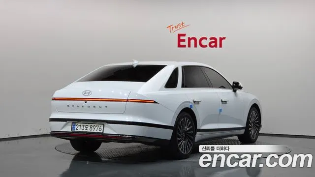 Hyundai Grandeur GN7 — Фото автомобиля 2