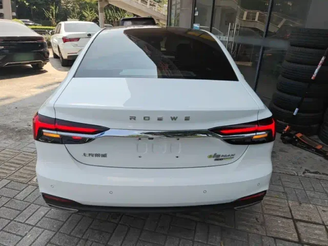 Roewe i6 MAX EV — Фото автомобиля 5
