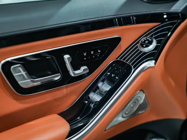 Mercedes-Benz S-Class — Фото автомобиля 10