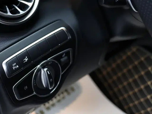 Mercedes-Benz C-Class AMG — Фото автомобиля 20