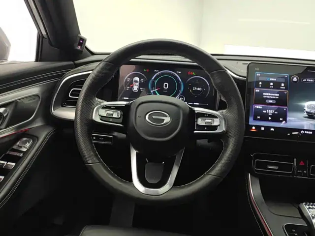 GAC Trumpchi GS8 — Фото автомобиля 15
